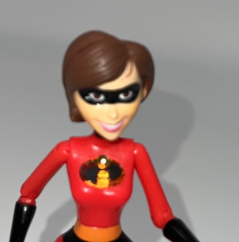 Mrs Incredible 6.5” Light Up Jointed Action Figure Works! The Incredibles - Picture 2 of 10