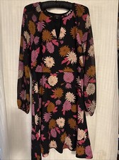 Ann Taylor loft size 8 women’s black floral dress