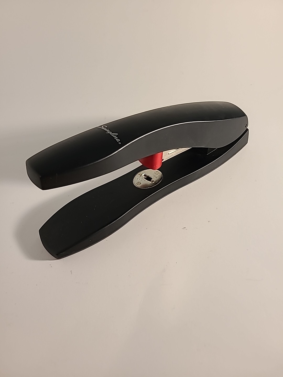 Swingline High Capacity 60 Sheet Stapler with Extended Handle for Desk in Black Model 77701/15 2551 Swingline High Capacity 60 Sheet Stapler with Extended Handle for Desk in Black Model 77701/15-image