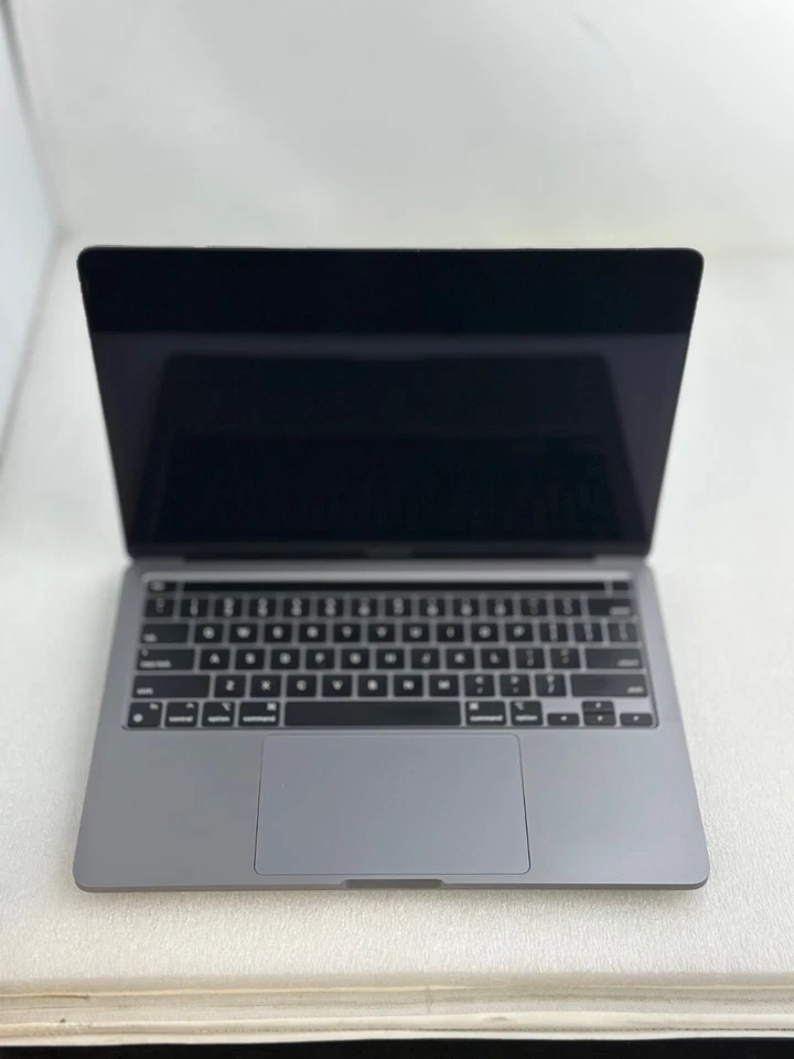 Apple Macbook Pro con Touch Bar MYD82LL/A 8GB 256GB SSD Rfrb Caja Marrón Foto 2 de 4