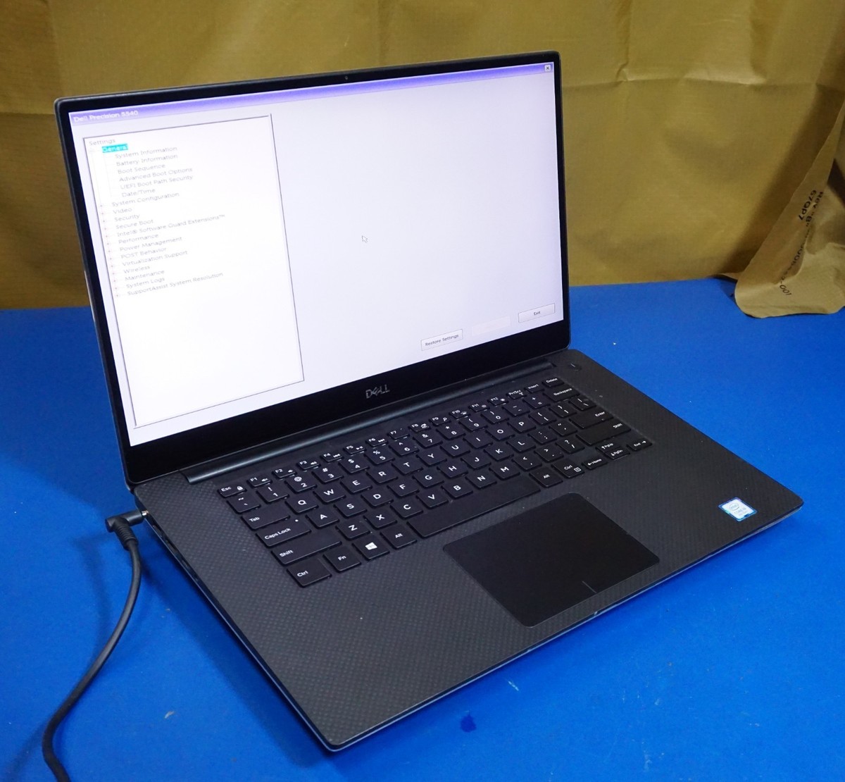 Dell Precision 5540 i9-9980HK 32GB RAM 512GB SSD NVIDIA P2000 no