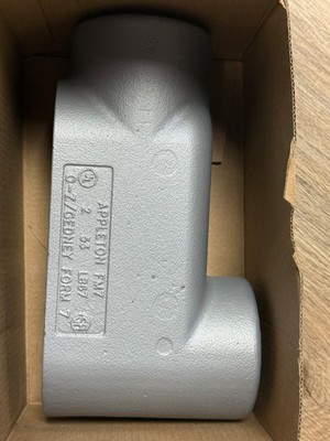 Appleton LB67 Form 7 2  Grayloy Conduit Body