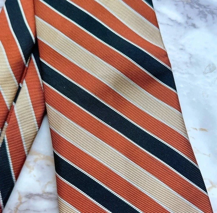 Corbata de Colección Britannia Colección Inglesa Cobre Champagne y Corbata Negra para Hombre Foto 2 de 4