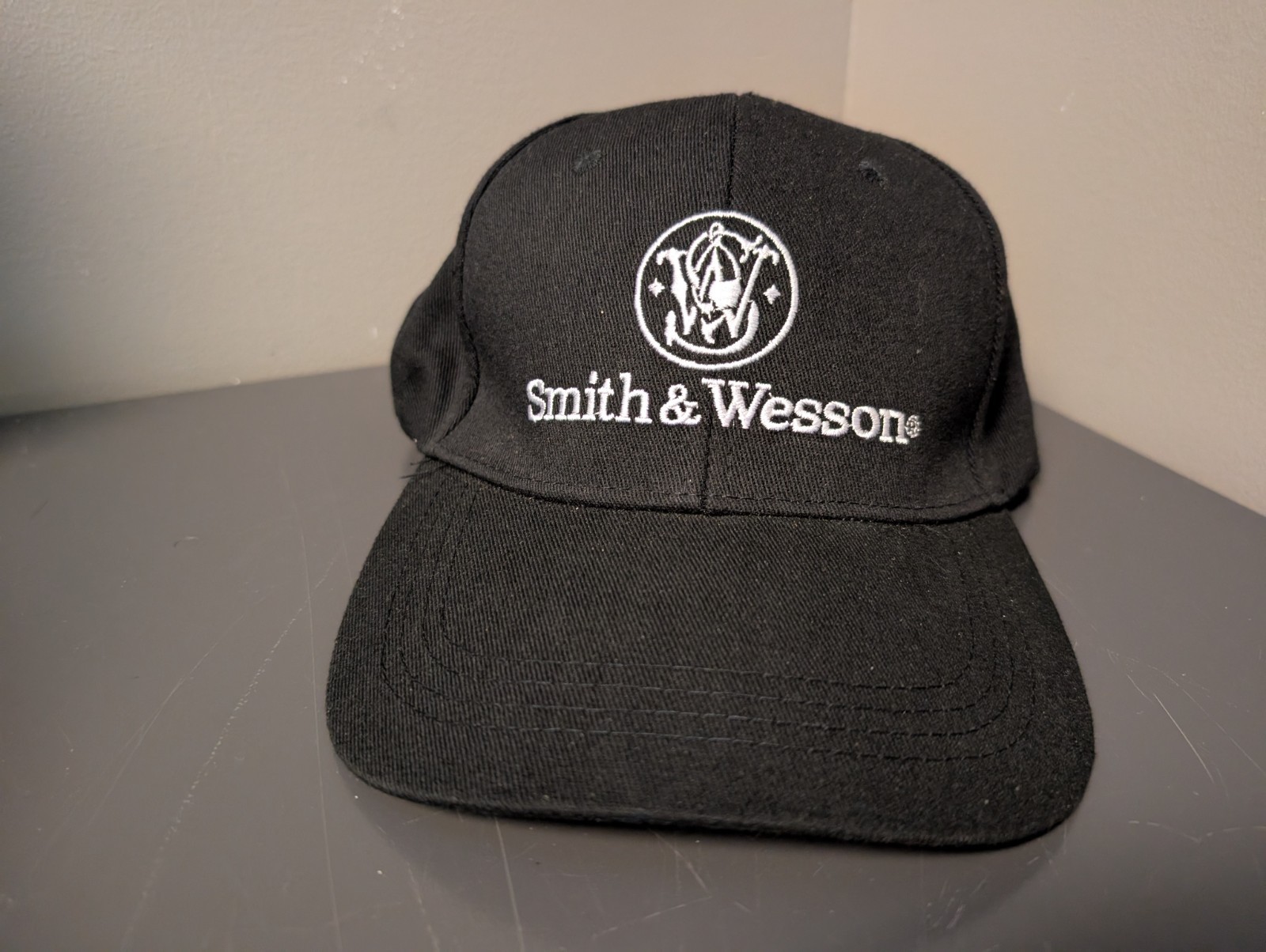 Smith & Wesson Embroidered Adjustable Baseball Ca… - image 1
