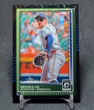 Brooks Lee Black Circles Prizm Optic Rookie 2025 Donruss Baseball Card #73 Twins. rookie card picture
