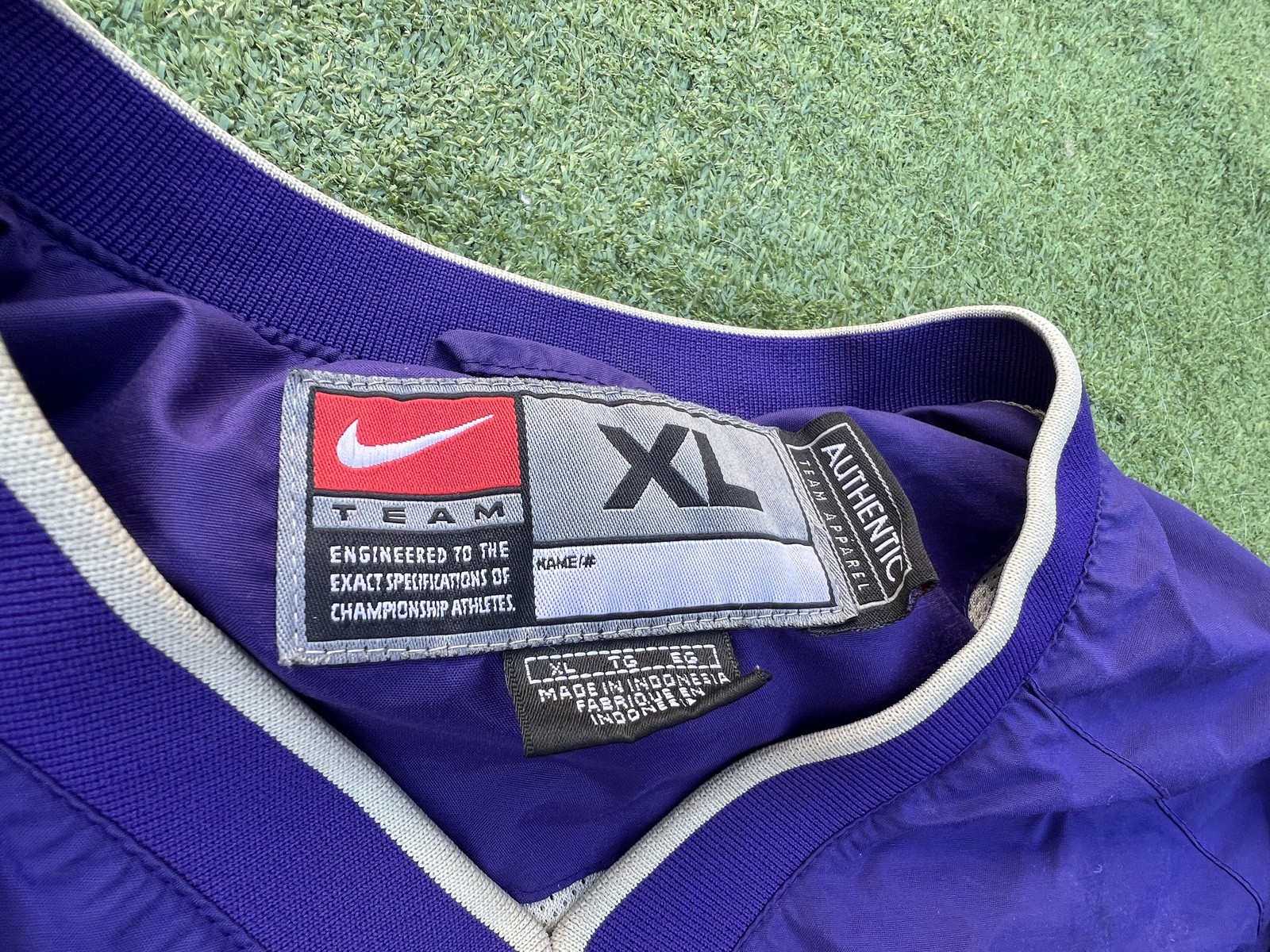 SACAI X NIKE Giacca vintage Washington Huskies uomo XL viola bianco NCAA calcio Nike anni 90