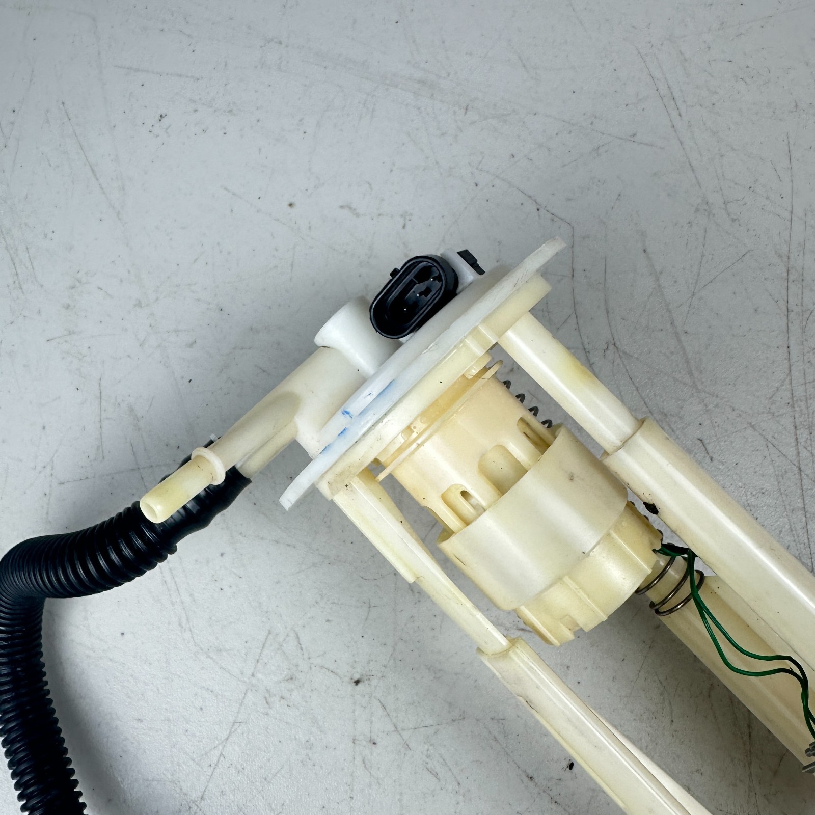 05-13 CHEVROLET CORVETTE CADILLAC XLR RIGHT FUEL PUMP MODULE ASSEMBLY TANK OEM