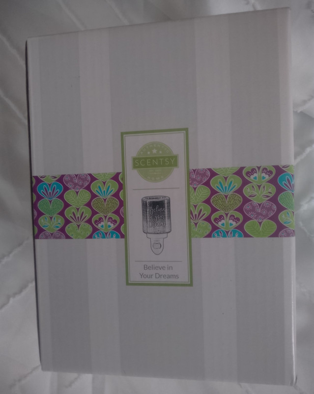 Scentsy Believe in Your Dreams Plug-In Nightlight Wall Warmer Glass Multicolor