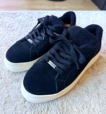 J/Slides NYC Ninka WP Black Suede Platform Sneakers Women's Size 7 Fur Lined