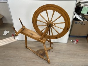 Vintage Spinning Wheel | eBay