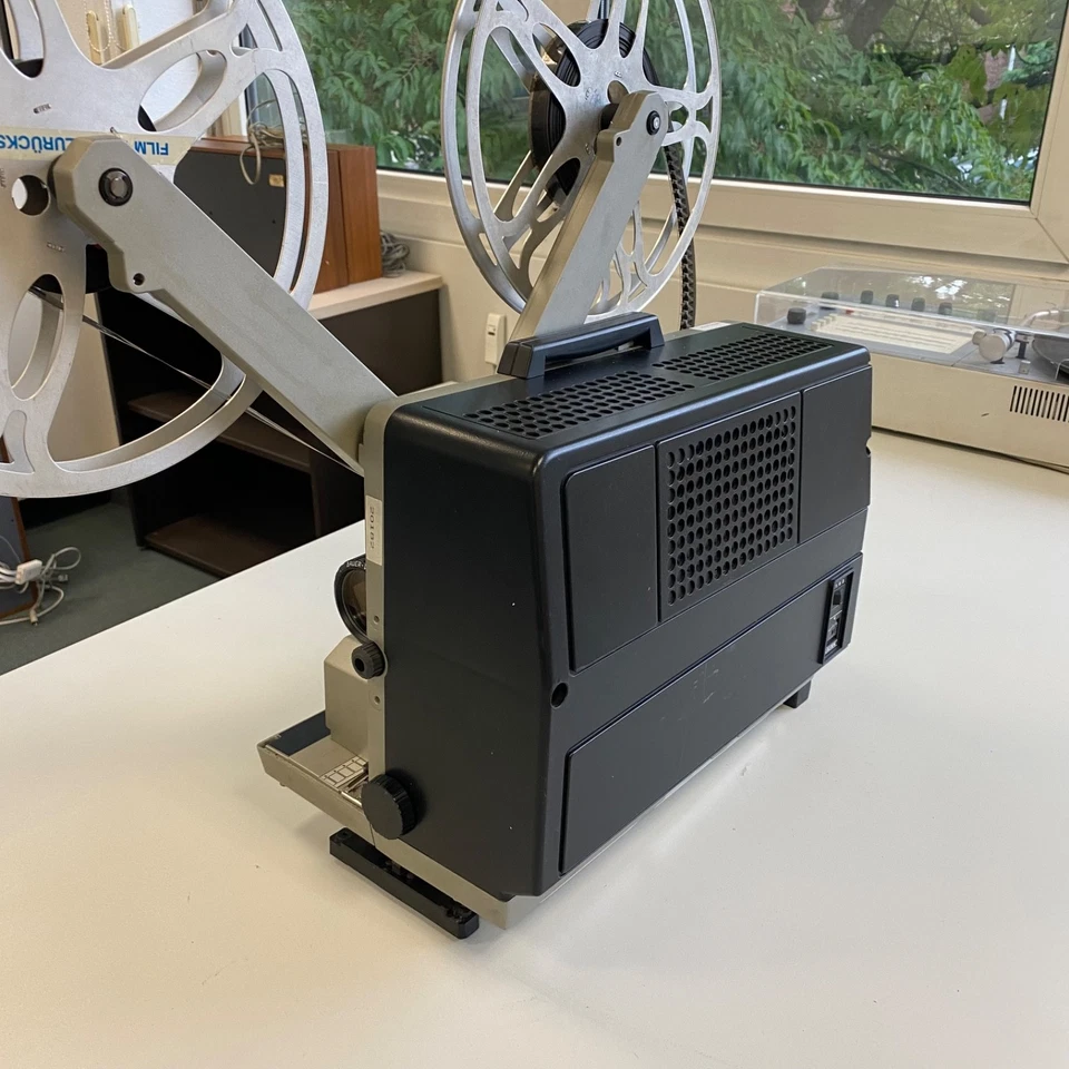Bauer P8 L SELECTON – 16mm FilmProjektor in Originalverpackung - Image 2 of 4