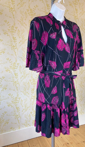 REISS Kleid marine rosa Federprint MARSALI UK 10 EINMAL GETRAGEN Rüschenärmel & Saum - Bild 8 von 17