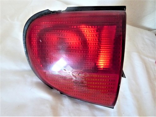 Betriebsauflösung - VW/Audi Werkstatt: 1x Rücklicht 96AG 15K258