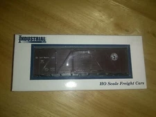 HO Scale Industrial Rail Plastic Brown Great Northern Railway 40' Box Car #5718