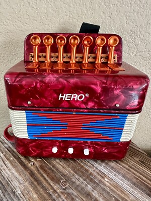 Vintage HERO Accordion Shanghai, China UC 102 Red