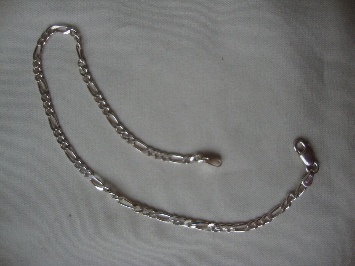 VINTAGE 1980s STERLING SILVER STAMPED 925 ITALY 2MM WIDE