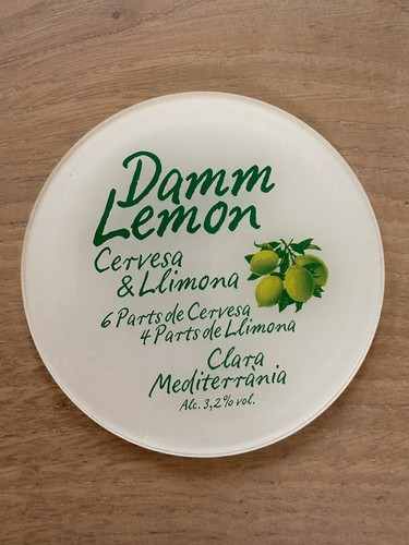 ACRYLIC PLASTIC ESTRELLA DAMM LEMON BEER BADGE MATS COASTERS x6 BRAND NEW - Picture 2 of 3