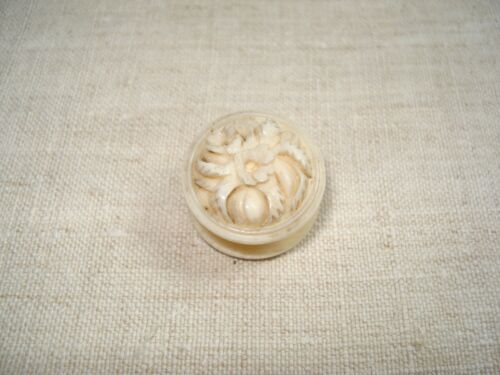 Ancien Petit Dévidoir à Fil Sculpté de Fleurs - Afbeelding 4 van 13