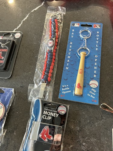 MLB Boston Red Sox Lanyard, Keychain , Money Clip, Neck Tag, Bracelet, Lot Swag - Picture 3 of 4