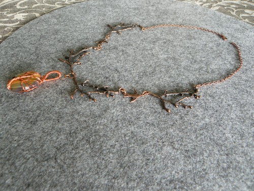 Copper twig necklace with swallows & wire-wrapped laguna lace agate tree-of-life - Picture 8 of 10