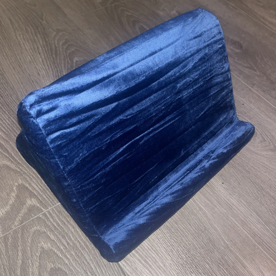 Tablet Stand with Sponge Pillow for iPad, Samsung, Huawei, Xiaomi, Tablet Holder - Image 3 of 4