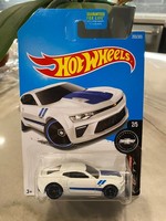 Hot Wheels 2017 Camaro Fifty '16 Camaro SS 265/365 Weiß, 1:64