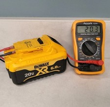DeWalt DCB206 20V Max 6Ah XR Premium Lithium Battery Pack 20700 Cells 2017 Date