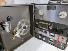Vintage 1963 Roberts 4 Track Stereophonic Tape Recorder Reel To Reel Model 1057