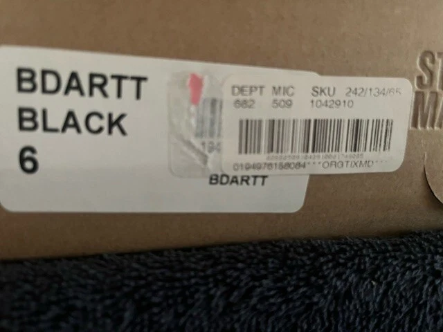 Sapatos infantis Steve Madden tamanho 6 - Imagem 2 de 4