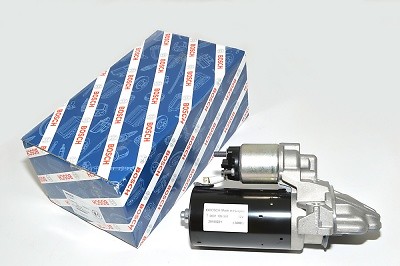 Land Rover Defender TD4 2.4D Starter Motor - BOSCH - LR025840