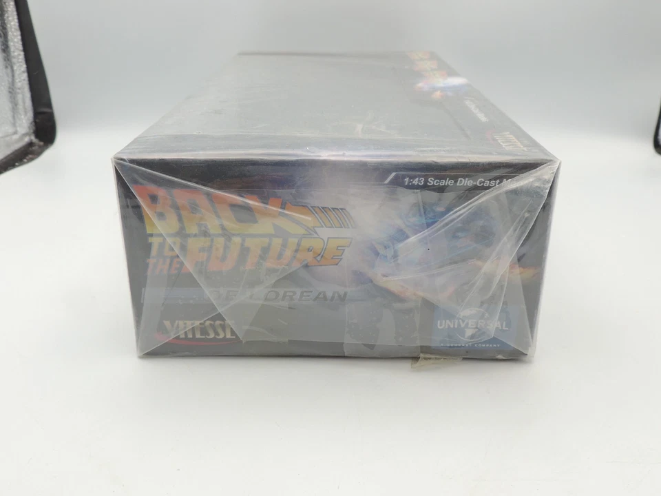 Vitesse - Retour Vers Le Futur - Delorean Coffret - Voiture Miniature 1/43 - Photo 3/4
