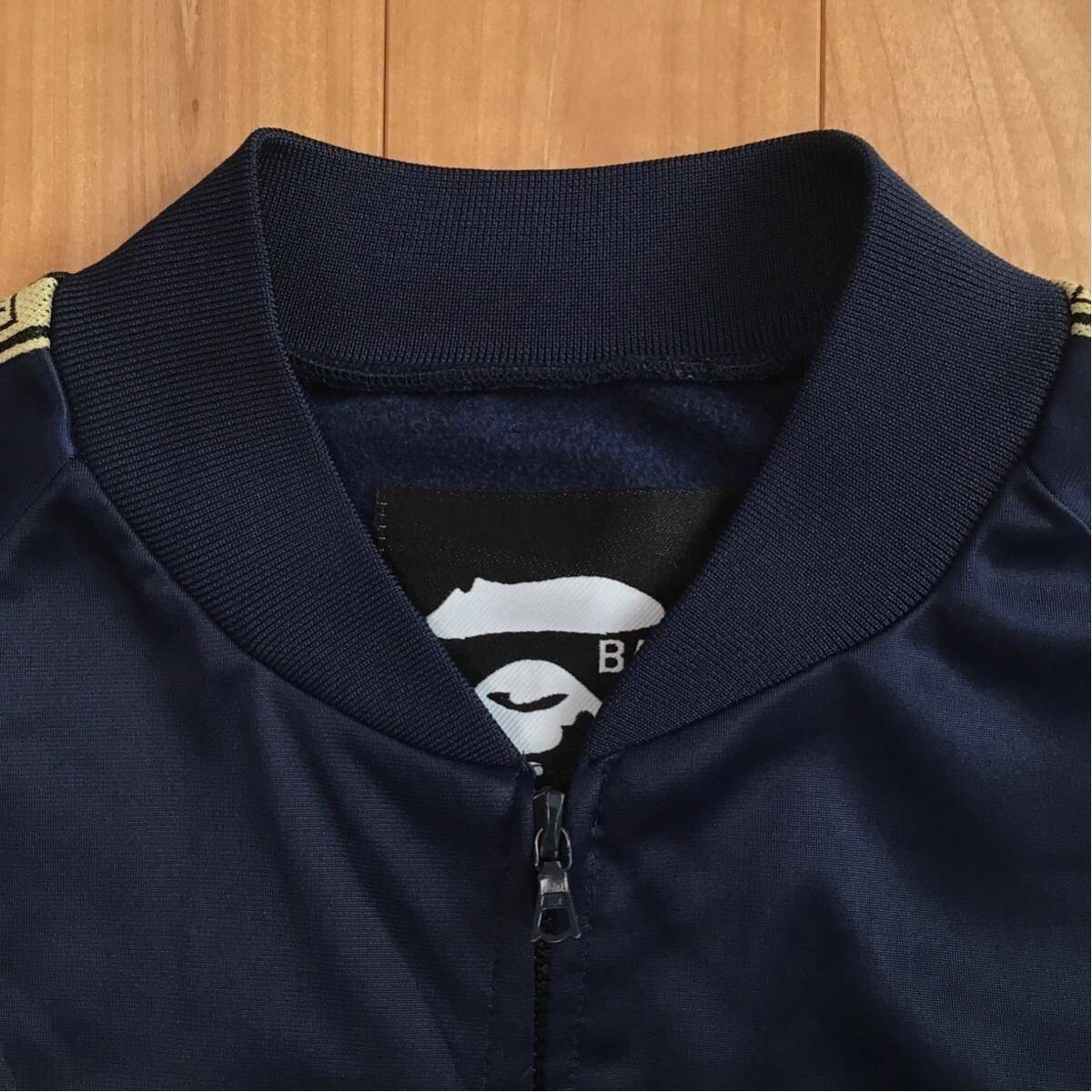bape リバーシブルトレーナー 楽天市場】A BATHING APE ア ベイシング エイプ スウェット