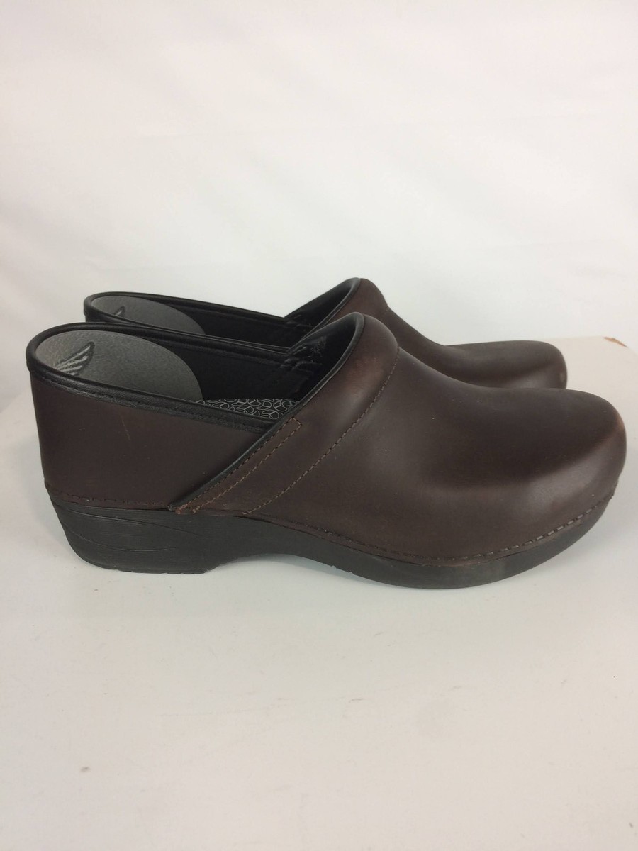 Excellent Dansko XP Women's Shoes, Brown Waterproof Pull Up