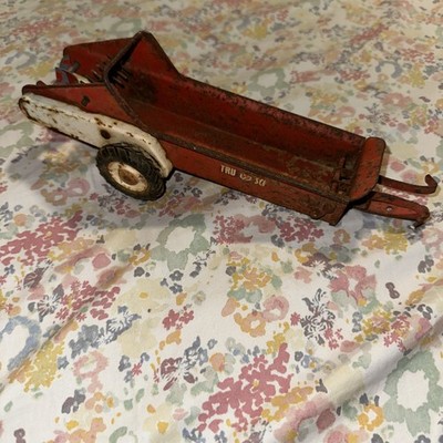 Vtg Toy Tru Scale~International Harvester Manuer Spreader Farm Implement