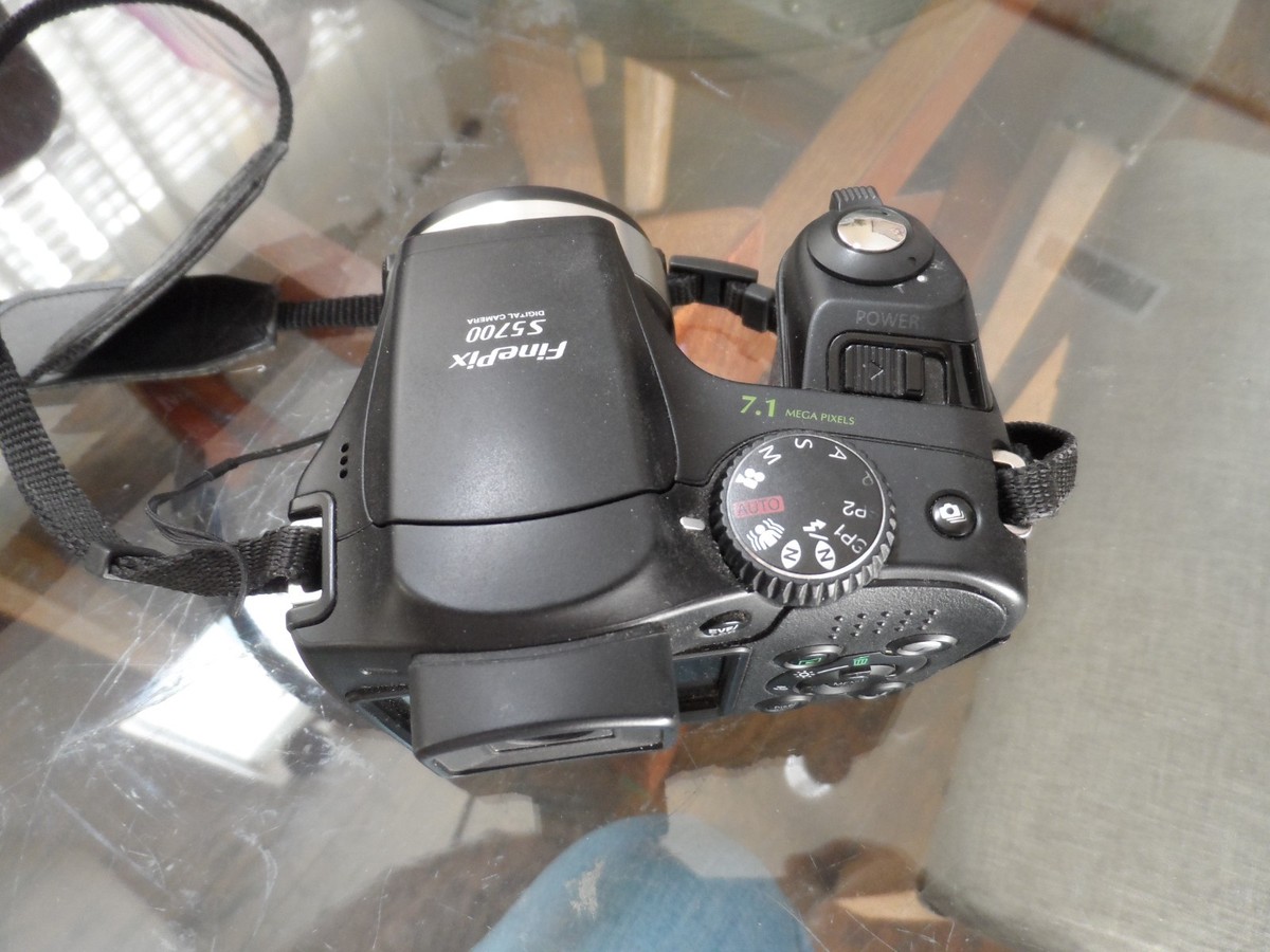 FUJIFILM BRIDGE S5700 DIGITAL PARTS CAMERA 10X ZOOM 7.1 MEGAPIXEL