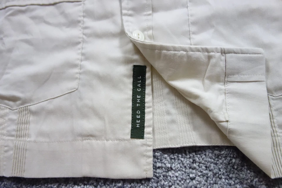 Howler Bros Shirt Mens Medium Beige Button Up Guayabera Embroidered 4 Pockets - Image 2 of 4