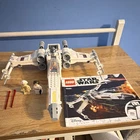 LEGO Star Wars Luke Skywalker's X-Wing 75301 w/minifigures+instructions