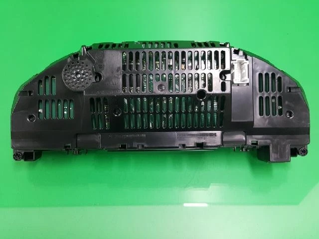 Mercedes-Benz C220 2009 CDI grupos de instrumentos A2049004300 Foto 4 de 4