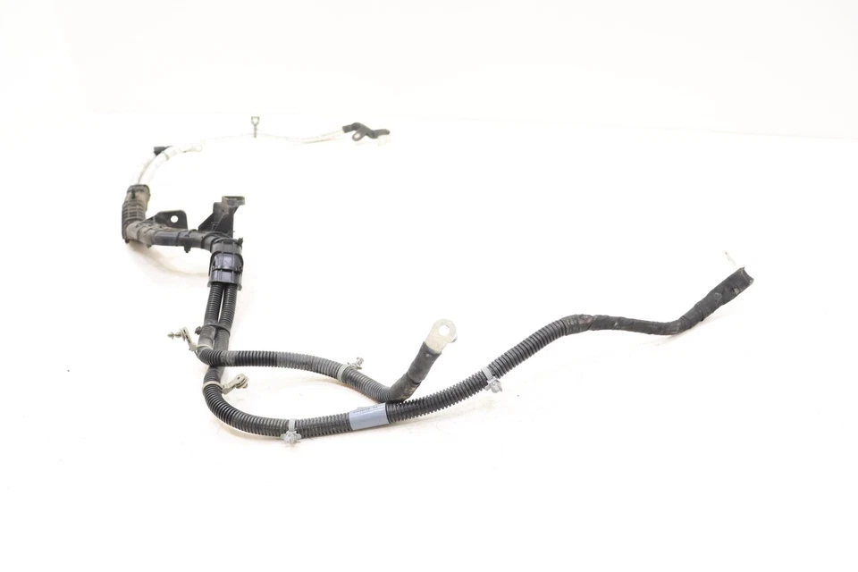 Cable de batería Cadillac CT6 2019 Foto 2 de 4