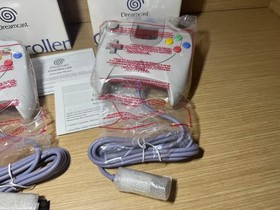 READ INFO - NEW UNUSED - 2x Sega Dreamcast Controller Pad