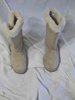 Nice Warm And Cozy Women S Air Walk Winter  Boots Ready For The Elments