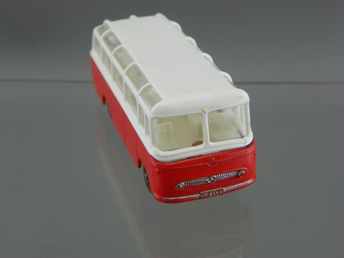 Vintage 1960s Matchbox Lesney No.68 Diecast 1/64 Orange