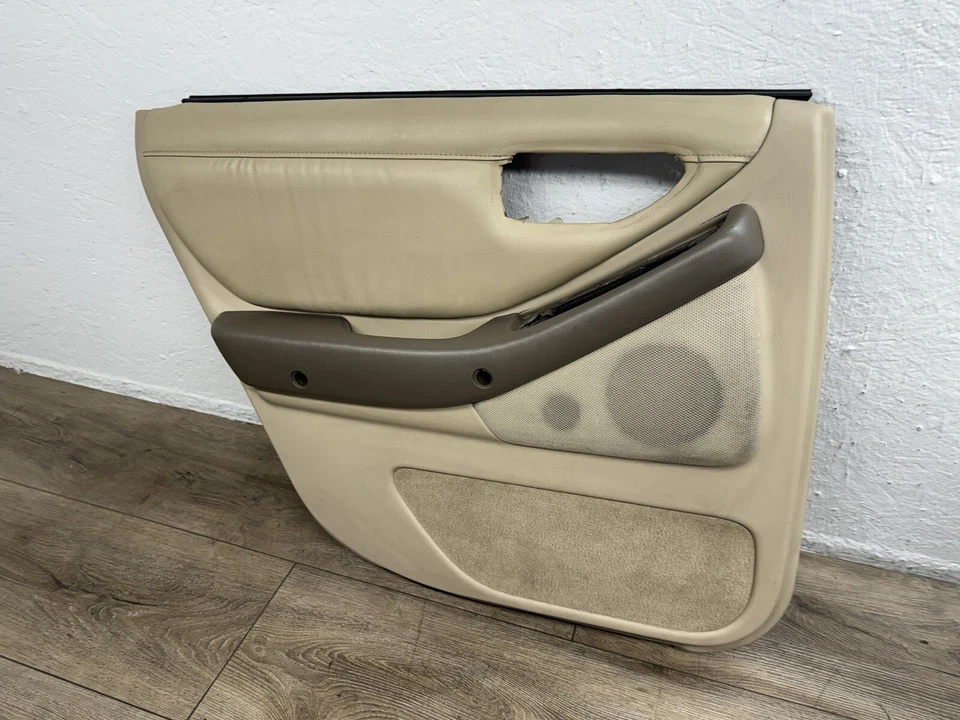 Panel de puerta trasera lado del conductor Toyota Avalon 1995~99 aspecto tostado 📷 Foto 2 de 4