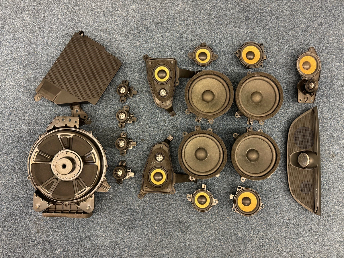 16 22 Volvo V90 V90CC S90 XC90 17pc Bowers and Wilkins Speaker Set