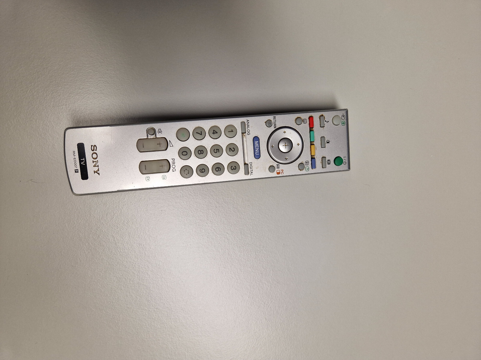 Verkaufe einen Sony Bravia tv KDL40P2530 kein Smart TV eBay