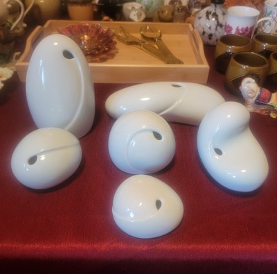 Spin Bud Vase Set - Jingdezhen China Tong Wei  May 2008