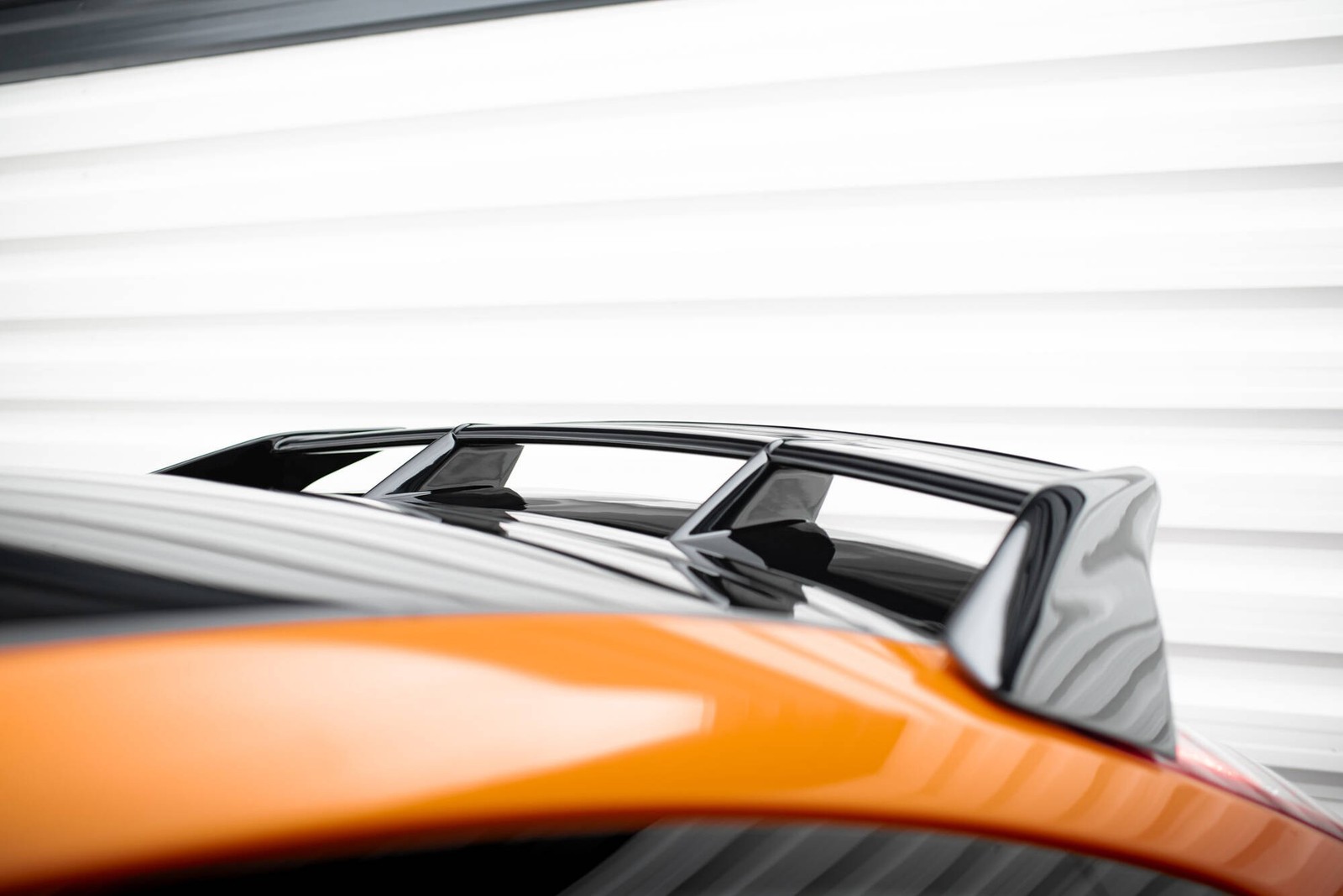 Becquet Ford Focus Mk2 FL spoiler de toit RS Look Maxton GRP - 3