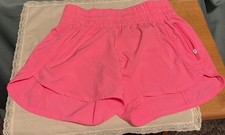 Lululemon Womens Hotty Hot Low-Rise Lined Short 4" in pink size 4