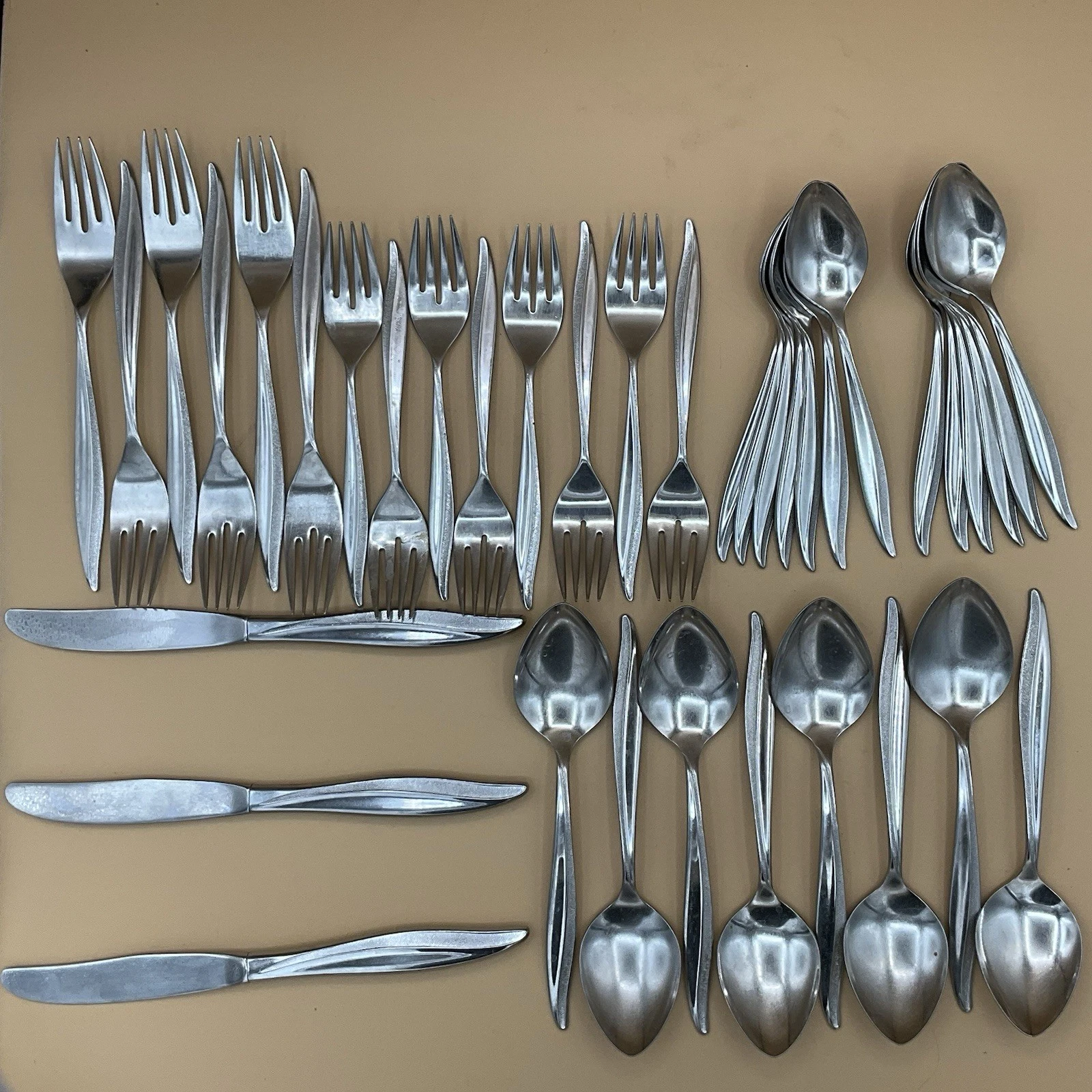 Vintage ONEIDA Northland SPRING FEVER Stainless Steel FLATWARE Silverware 39 PC