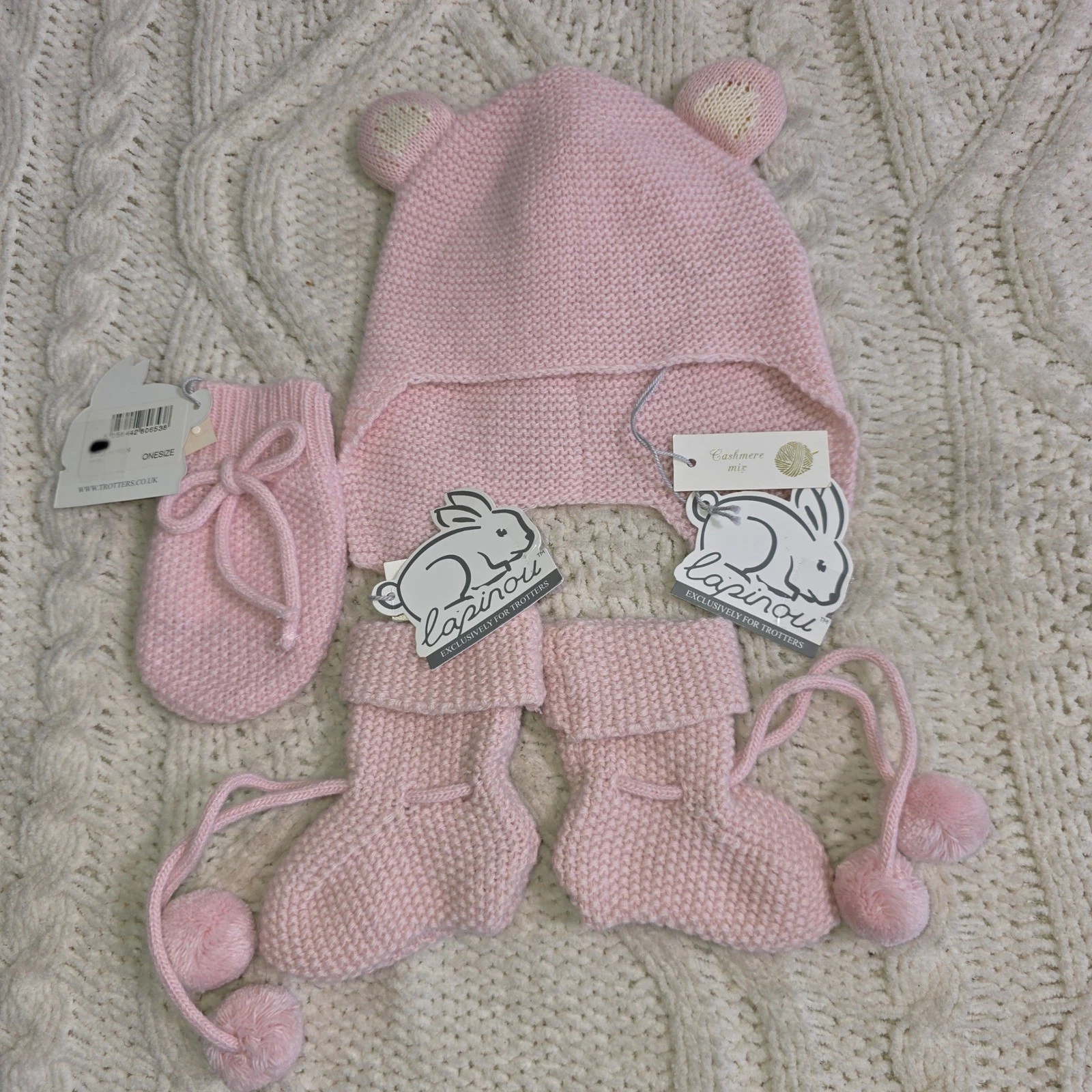 Trotters London Cashmere Mix Kit Bear Ears Hat Booties Set Pink Baby Newborn NWT
Opens in a new wind